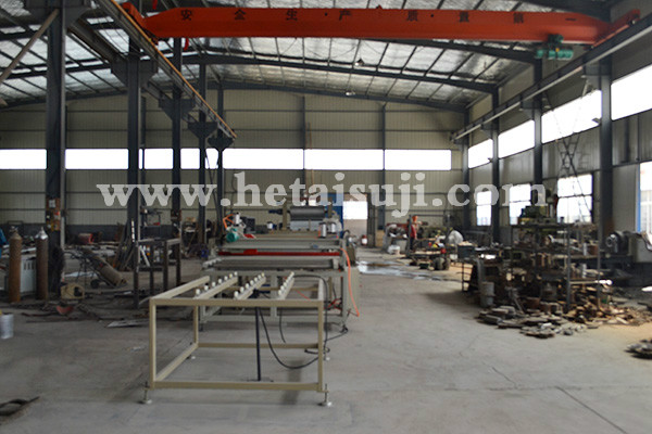 Plastic sheet equipment